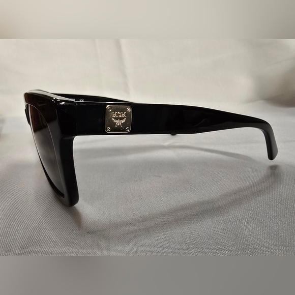 MCM Sunglasses - Picture 3 of 4